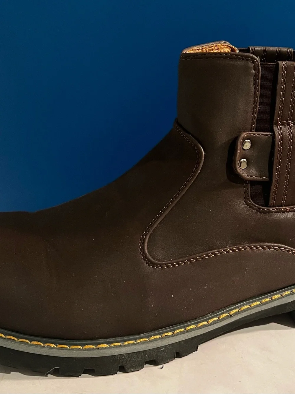 solo Brown Leather Chukka Boots with Rugged Sole